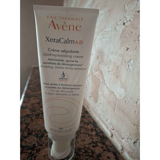 Eau Thermale Avène Xeracalm A.d Ενυδατική Κρέμα Ανάπλασης για Ατοπικές Επιδερμίδες 400ml Eau Thermale Avène Xeracalm A.d Ενυδατική Κρέμα Ανάπλασης για Ατοπικές Επιδερμίδες 400ml