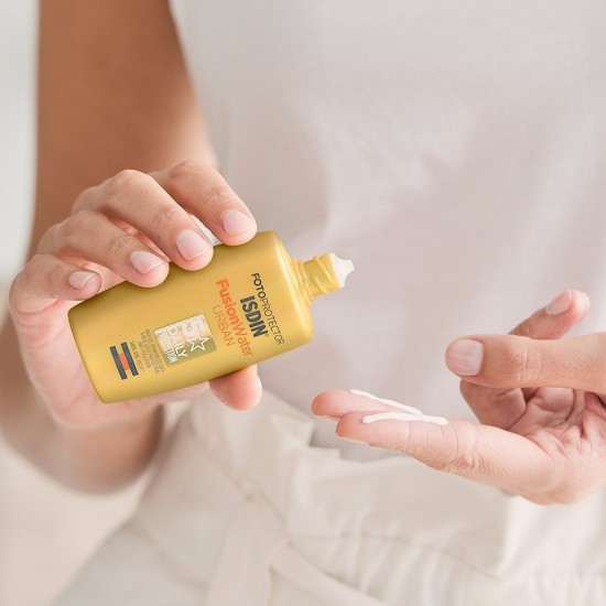 Isdin Fusion Water Urban Αντηλιακή Κρέμα Προσώπου SPF30 50ml